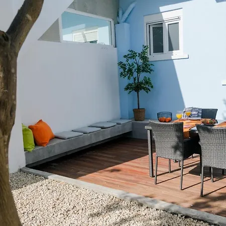 Like-home-t1 Apt-the Counstryside In The *