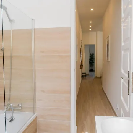 Like-home-t1 Apt-the Counstryside In The